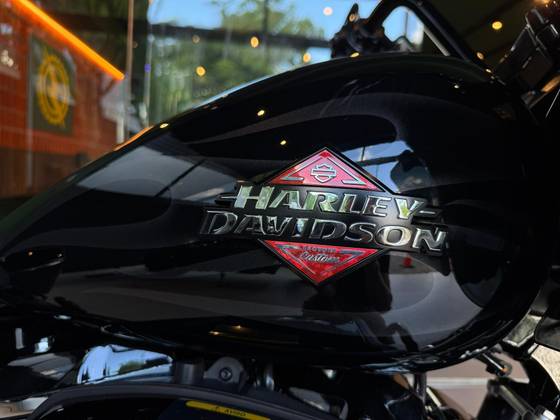 HARLEY-DAVIDSON ROAD GLIDE 